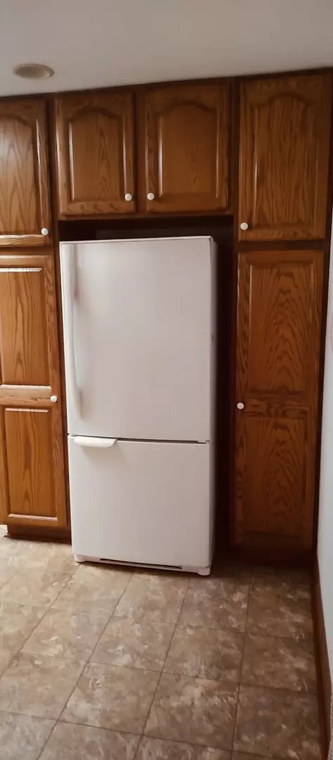 Kitchen - 1445 Everett Ave, Des Plaines, IL 60018 photo 2 of 2
