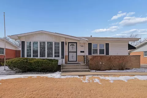 248 N Gay Ct, Glenwood, IL 60425