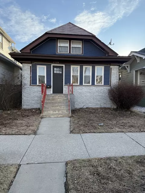 1539 N Lawler Ave, Chicago, IL 60651