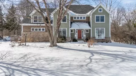 7 N072 Willowbrook Dr, Saint Charles, IL 60175