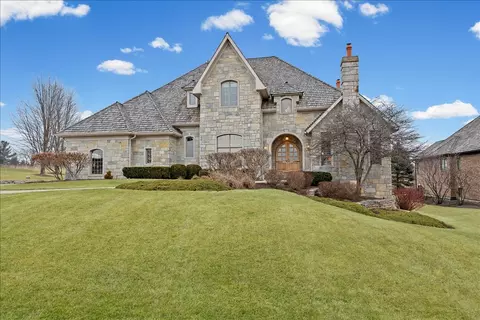 1281 E Longwood Dr, Bull Valley, IL 60098