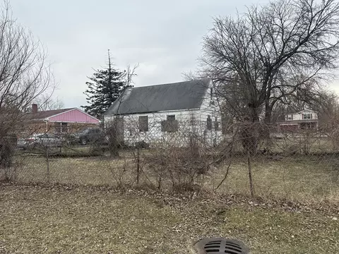 3744 W 137th St, Robbins, IL 60472