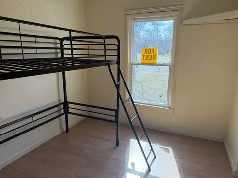 532 S Maple St, Centralia, IL 62801 photo 5