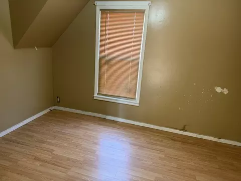 532 S Maple St, Centralia, IL 62801 photo 3