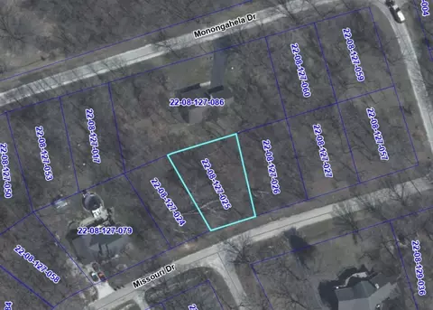 923 Missouri Dr, Dixon, IL 61021