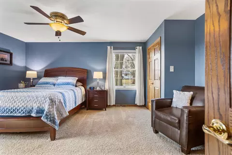 Bedroom - 101 E Mansfield St, Bement, IL 61813 photo 2 of 7