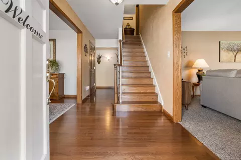 Entry Way - 101 E Mansfield St, Bement, IL 61813 photo 1 of 4