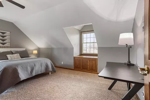 Bedroom - 101 E Mansfield St, Bement, IL 61813 photo 5 of 7