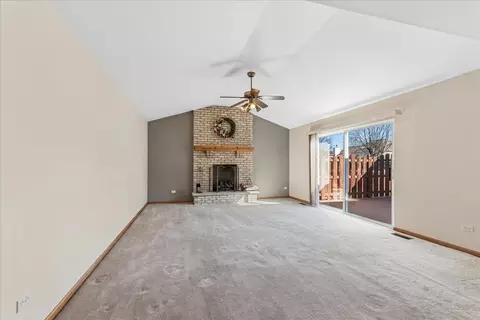 Living - 1814 Larkspur Dr, Plainfield, IL 60586 photo 2 of 3