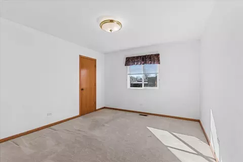 Bedroom - 1814 Larkspur Dr, Plainfield, IL 60586 photo 2 of 4