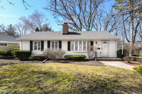 730 Skyline Dr, Barrington, IL 60010