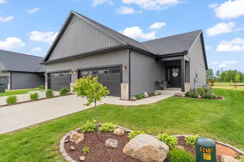 1 Prairie Trl, Monticello, IL 61856
