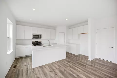 752 W Ashton Dr, Maple Park, IL 60151 photo 4