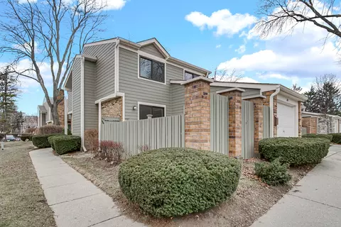 101 W Brighton Pl, Mount Prospect, IL 60056