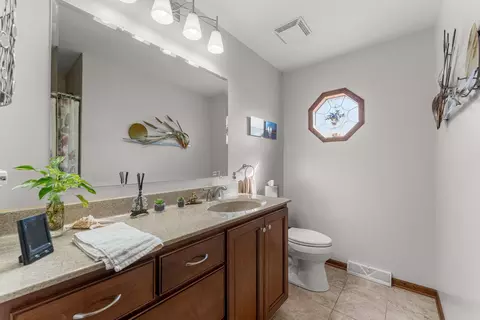 Bath - Undisclosed, Mokena, IL 60448 photo 1 of 2