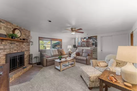 Living - Undisclosed, Mokena, IL 60448 photo 3 of 7