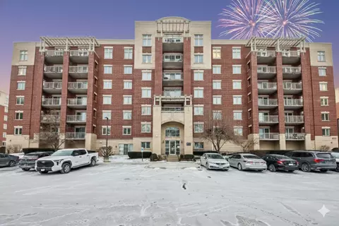 8727 W Bryn Mawr Ave #307, Chicago, IL 60631