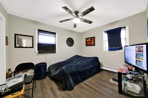 Bedroom - 484 Shenstone Rd, Riverside, IL 60546 photo 5 of 8