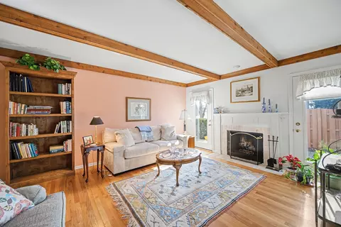 Living - Undisclosed, Wheaton, IL 60189 photo 4 of 5