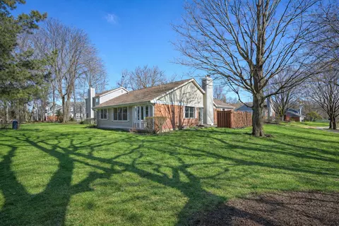 Exterior - Undisclosed, Wheaton, IL 60189 photo 4 of 9
