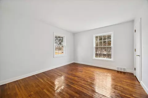 Bedroom - 575 S Wall St, Kankakee, IL 60901 photo 1 of 5