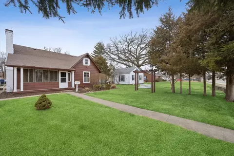 Exterior - 575 S Wall St, Kankakee, IL 60901 photo 2 of 7
