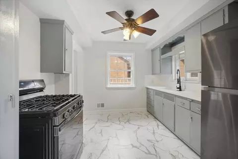 Kitchen - 575 S Wall St, Kankakee, IL 60901 photo 2 of 2
