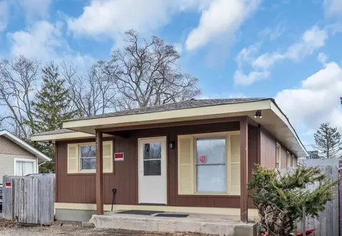 1321 N Cedar Lake Rd, Round Lake Beach, IL 60073