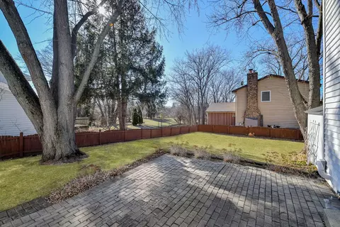1120 E Hawthorne Blvd, Wheaton, IL 60187 photo 8
