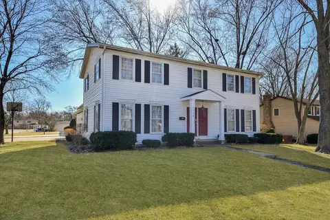 1120 E Hawthorne Blvd, Wheaton, IL 60187 photo 2