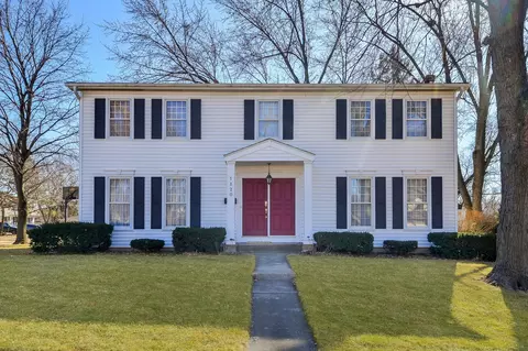 1120 E Hawthorne Blvd, Wheaton, IL 60187 photo 3
