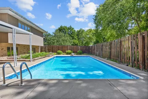 Exterior - Undisclosed, Mokena, IL 60448 photo 6 of 6
