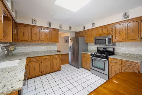 Kitchen - Undisclosed, Mokena, IL 60448 photo 3 of 3
