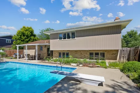 Exterior - Undisclosed, Mokena, IL 60448 photo 3 of 6