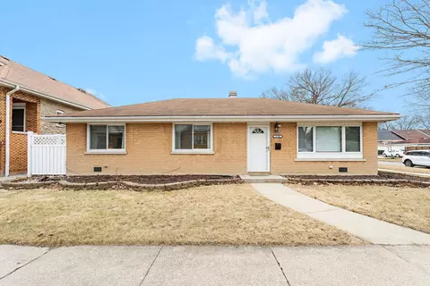 3700 Blanchan Ave, Brookfield, IL 60513