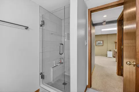 Bath - 3615 74th St, Moline, IL 61265 photo 5 of 5