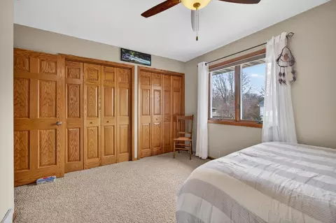 Bedroom - 3615 74th St, Moline, IL 61265 photo 4 of 7