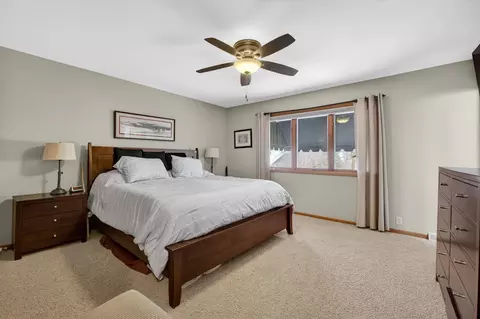 Bedroom - 3615 74th St, Moline, IL 61265 photo 5 of 7