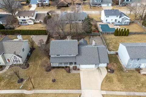 View/Area - 3615 74th St, Moline, IL 61265 photo 1 of 3