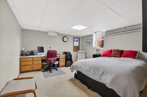 Bedroom - 3615 74th St, Moline, IL 61265 photo 7 of 7