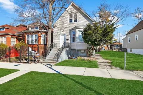 6721 S Honore St, Chicago, IL 60636