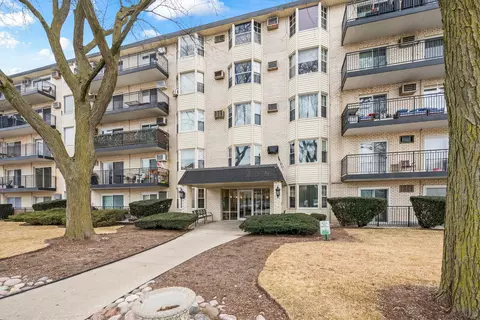 5506 Lincoln Ave #122, Morton Grove, IL 60053