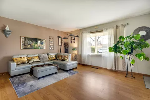 Living - 17541 Maple Ave, Lansing, IL 60438 photo 1 of 5