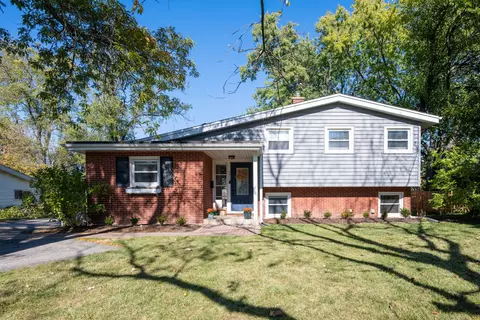 950 Brookside Ln, Deerfield, IL 60015