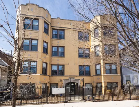 2430 N Washtenaw Ave #3N, Chicago, IL 60647