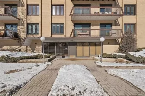 7710 Dempster St #408, Morton Grove, IL 60053