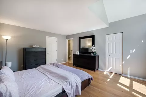 Bedroom - 1307 Glengary Ct, Wheeling, IL 60090 photo 1 of 2