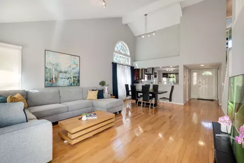 Living - 1307 Glengary Ct, Wheeling, IL 60090 photo 1 of 1