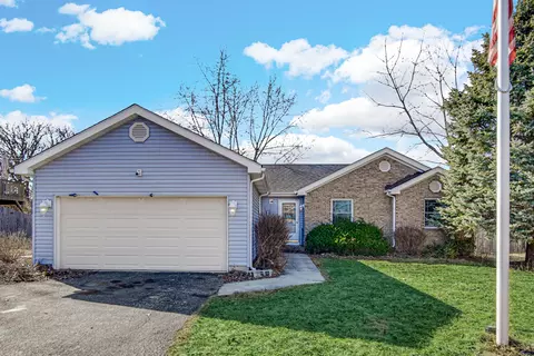 897 Meadowbrook Rd, Elwood, IL 60421