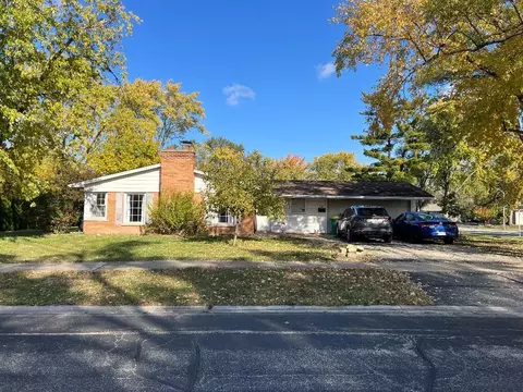 148 Wilshire Dr, Wheeling, IL 60090